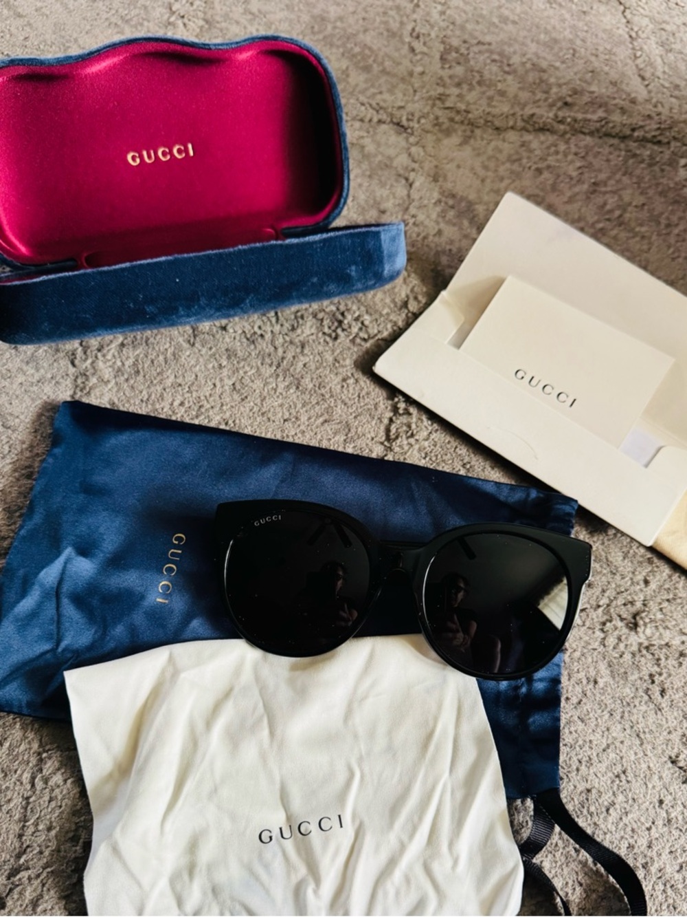 Gucci Glossy Black Cat-Eye Sunglasses with Navy Velvet Case and Cream Pouch
